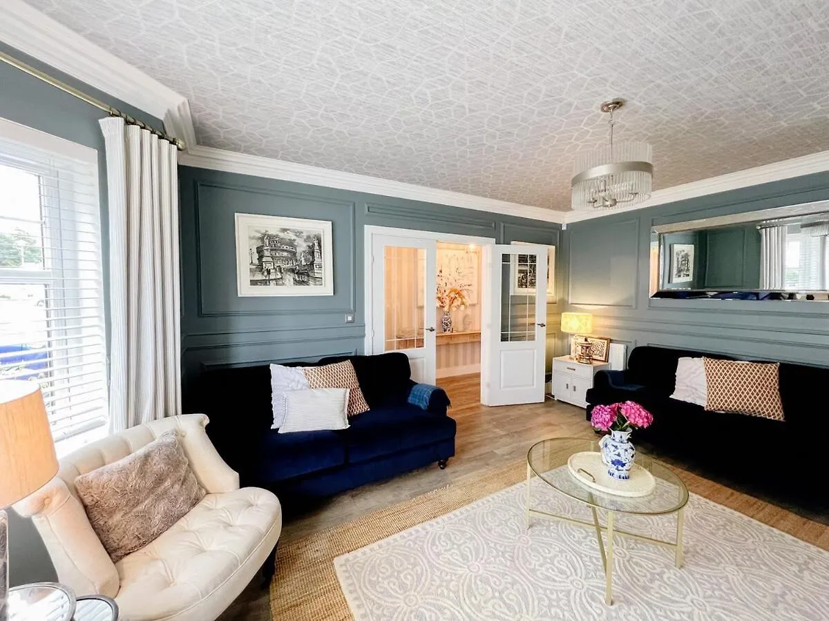 Feriehus Luxury Large Family Home In Edinburgh