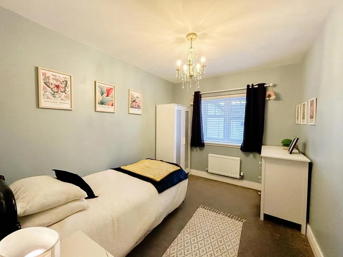 Luxury Large Family Home In Edinburgh Feriehus