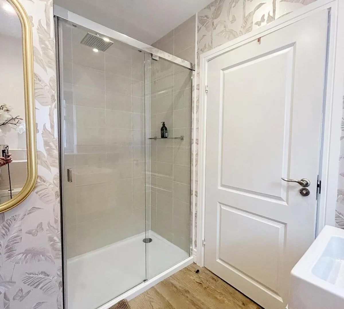 Luxury Large Family Home In Edinburgh
