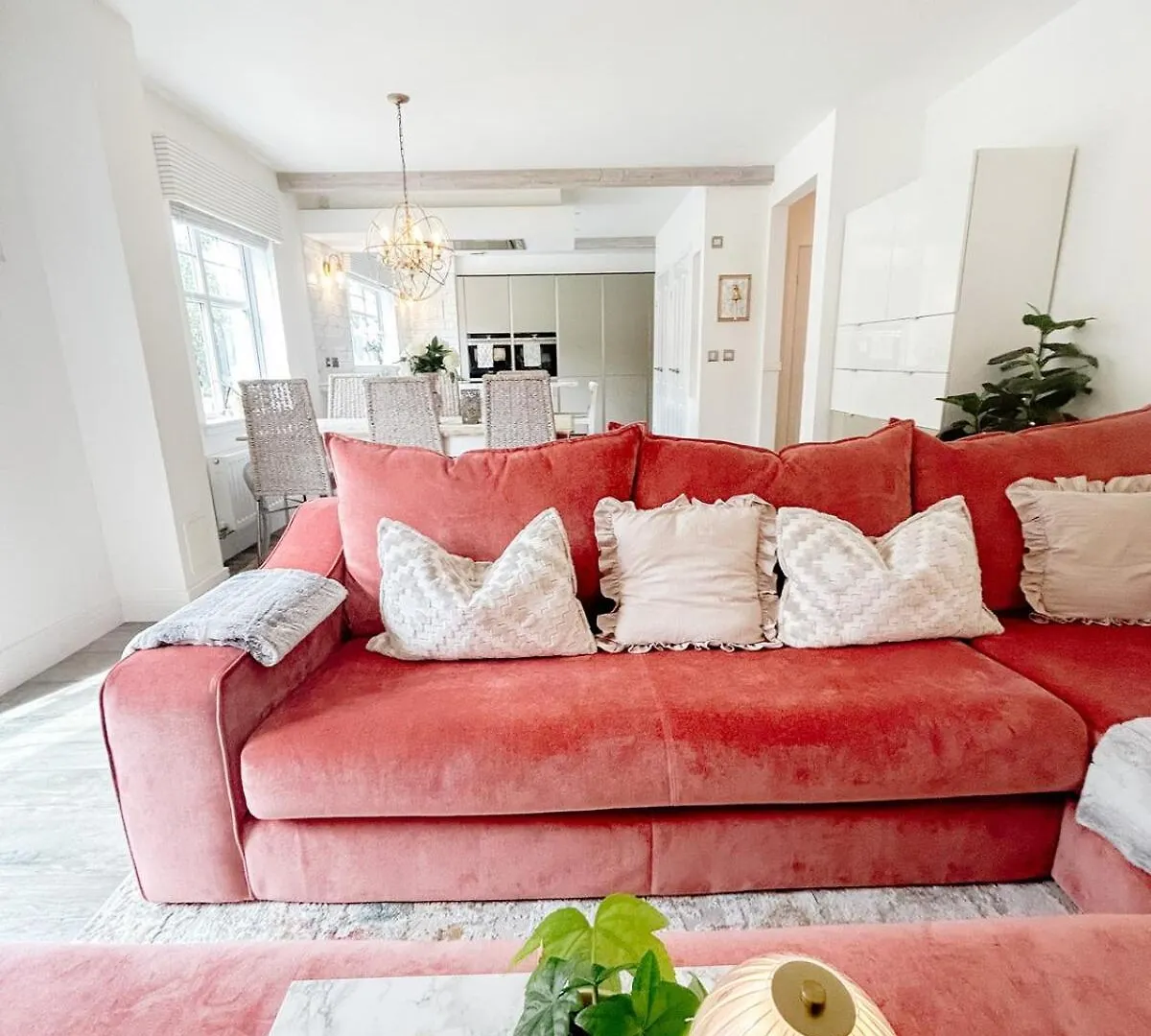 Luxury Large Family Home In אדינבורו בריטניה